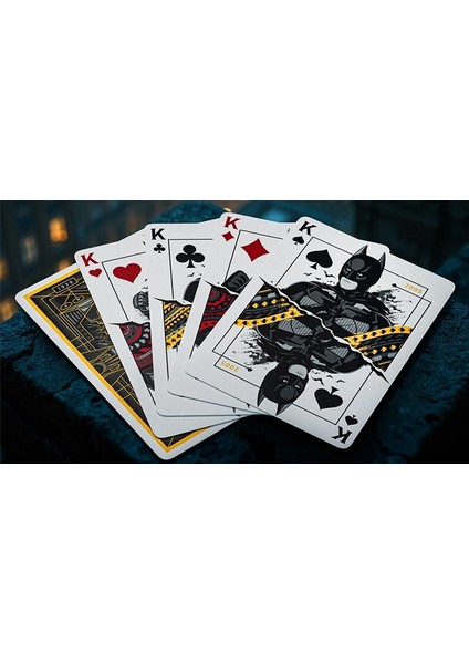 Batman 85TH Anniversary Premium Oyun Kağıdı Iskambil Kartları destesi fırsatları
