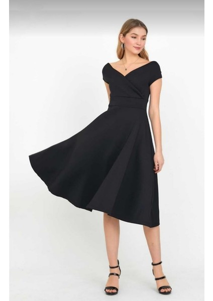 Düşük Omuz Eteği Pileli Krep Kumaş Midi Boy Elbise S-M-Siyah