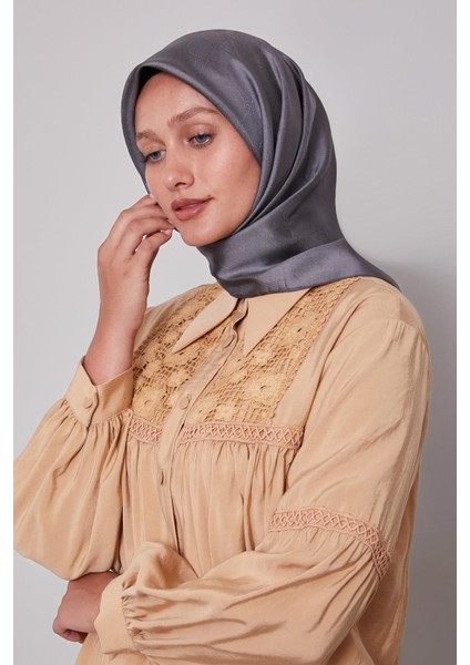 Antrasit L Desen Monogram Ipek Eşarp