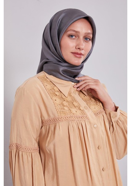 Antrasit L Desen Monogram Ipek Eşarp fiyatları