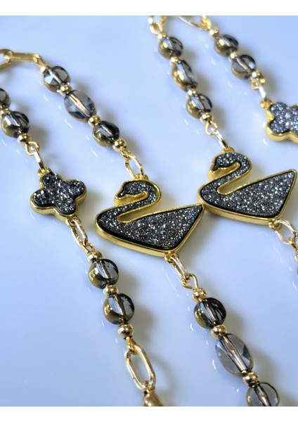 Gözlükzinciri Altın Kaplama Zincirli Siyah Kuğu Figürlü Kristal Taş Boncuklu fiyatları