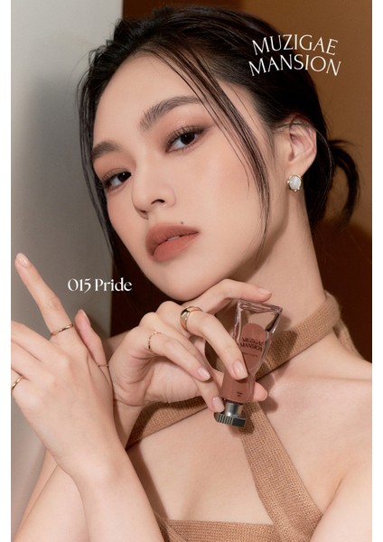 Gül Özlü, Kadife Bitiş Sunan, Nemlendirici ve Kalıcı Tint MUZIGAE MANSION Objet Liquid 015 Pride