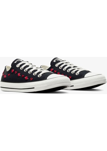 Chuck Taylor All Star Kadın Siyah Sneaker modelleri