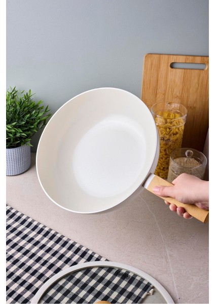Danish Cook Beige Indüksiyon Tabanlı Kapaklı Wok Tava 30 cm indirimleri