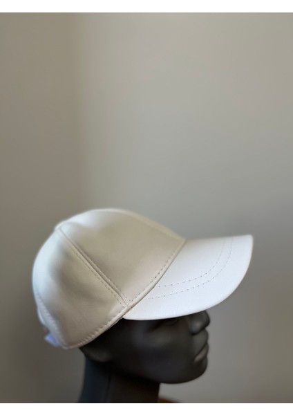 Beyaz Unisex %100 Hakiki Deri Cırt Cırtlı Şapka – (57-59 cm ) Arkadan ayarlanabilir modelleri