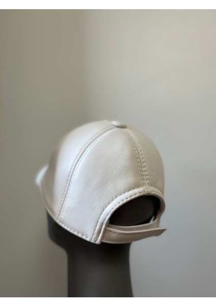 Beyaz Unisex %100 Hakiki Deri Cırt Cırtlı Şapka – (57-59 cm ) Arkadan ayarlanabilir indirimleri
