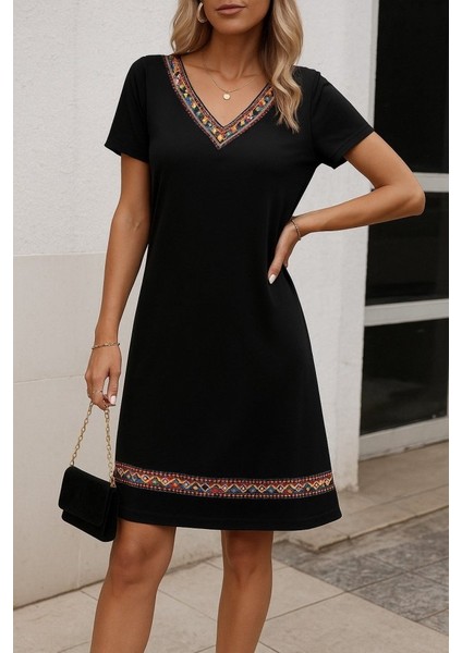 Kadın Kısa Kollu V Yakalı Etnik Desen Şerit Detaylı Viskon Elbise