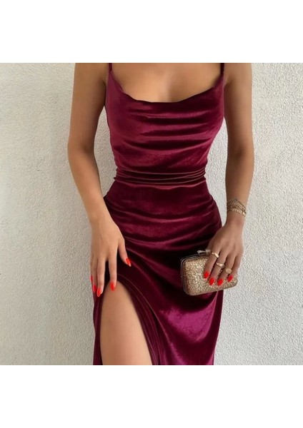 Kadın Askılı Degaje Yakalı Yırtmaçlı Kadife Midi Elbise modelleri