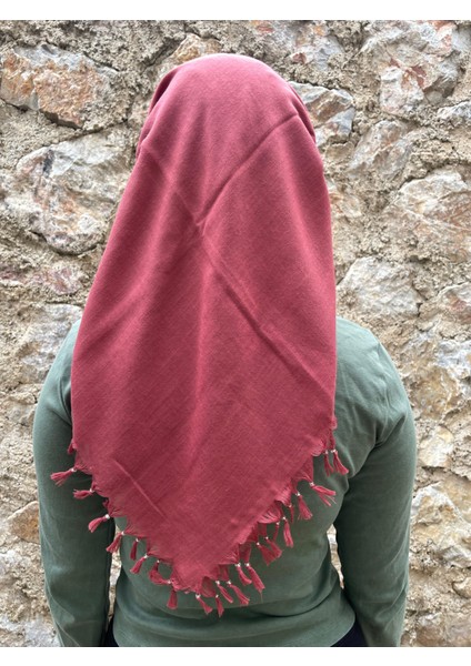 Pembe Püsküllü Yazma Eşarp – Pamuklu, Şık ve Rahat Kullanım fiyatları