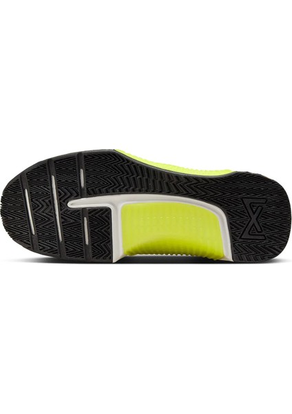 Metcon 9 Kadın Beyaz Antrenman Ayakkabı DZ2537-105 indirimleri