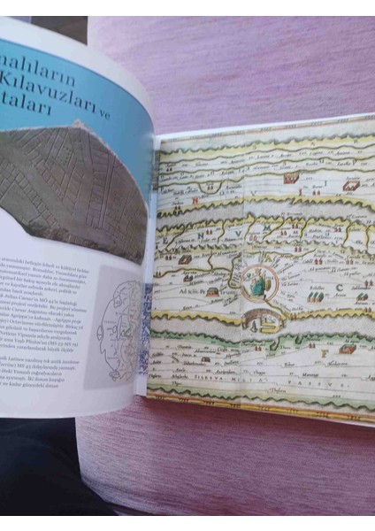 Antik Dönemden Günümüze Haritacılar - Cıltlı Somizli Tarihsel Öneme Sahip Haritalar Eşliğinde - Ciltli - 1. Baskı 2012 Basim 95 Sayfa Tam Bir Harita Soleni Cok Iyi Durumdadır indirimleri