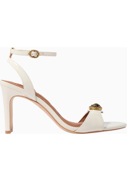 Chelsea 55 Sandals, Şıklık ve Konforun 55MM’LIK Zarif Dokunuşu