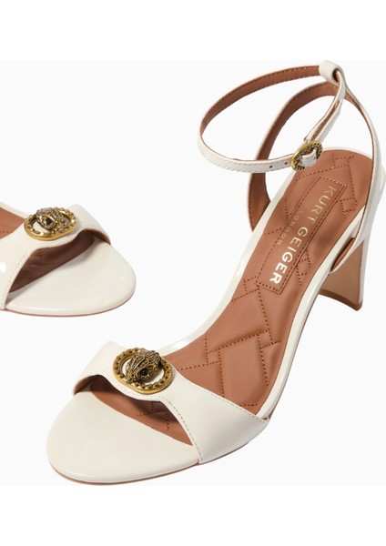 Chelsea 55 Sandals, Şıklık ve Konforun 55MM’LIK Zarif Dokunuşu fiyatları