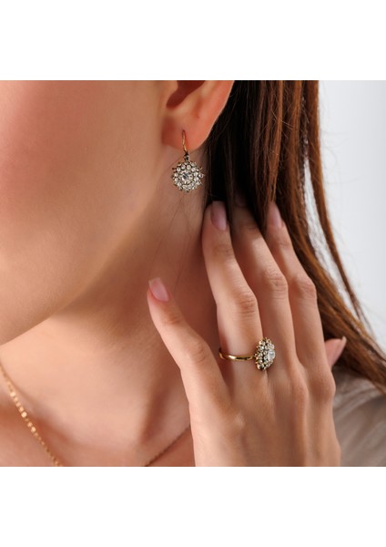 Klasik Işıltı Kadın 3'lü Takı Seti Küpe Kolye Yüzük Takım Bakır El Yapımı Kristal Taşlı Kararma Yapmaz Kutulu fiyatları