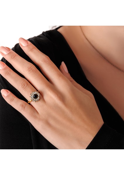 Klasik Işıltı Siyah Kadın 3'lü Takı Seti Küpe Kolye Yüzük Takım Bakır El Yapımı Kristal Taşlı Kararma Yapmaz Kutulu fırsatları