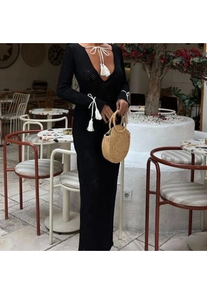 Püskül Bağcık Detaylı V Yaka Ajurlu Elbise 2850