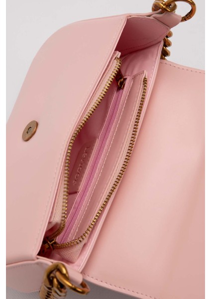 Pembe Geniş Zincir Aksesuarlı Omuz Çantası modelleri