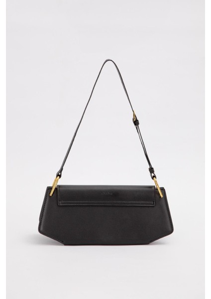 Siyah Oval Gold Aksesuarlı Omuz Çantası fırsatları