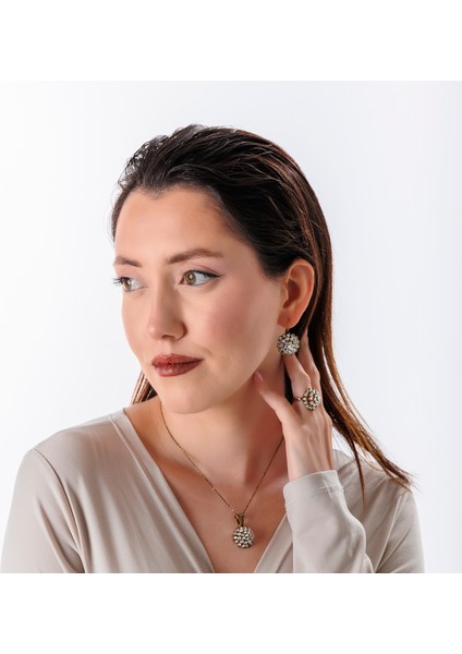 Mega Işıltı Kadın 3'lü Takı Seti Küpe Kolye Yüzük Takım Bakır El Yapımı Kristal Taşlı Kararma Yapmaz Kutulu