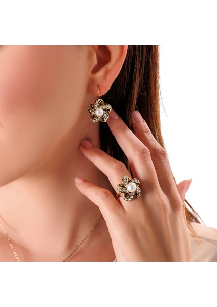 Incili Çiçek Kadın 3'lü Takı Seti Küpe Kolye Yüzük Takım Bakır El Yapımı Kristal Taşlı Kararma Yapmaz Kutulu fiyatları