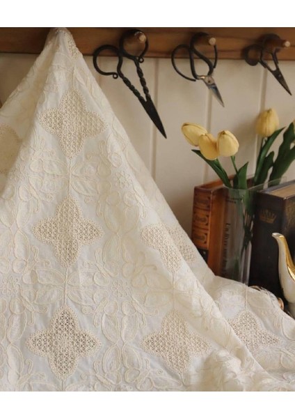 %100 Pamuklu Dantel Fisto Krem Renktedir