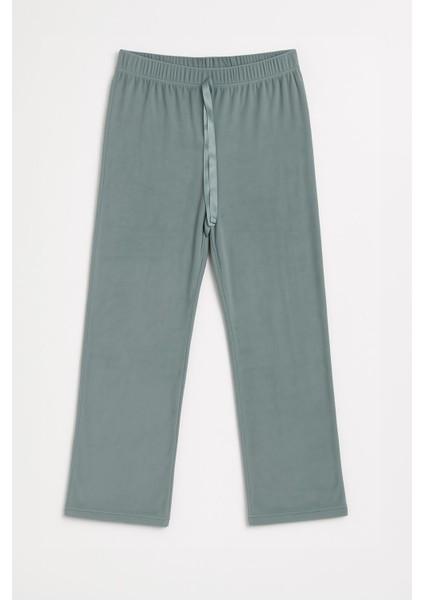 Kadın Yumuşak Kadife Dokulu Yeşil Pijama Takımı fiyatları