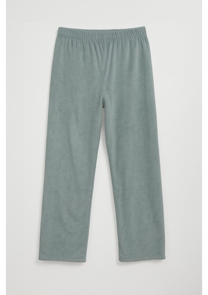 Kadın Yumuşak Kadife Dokulu Yeşil Pijama Takımı modelleri