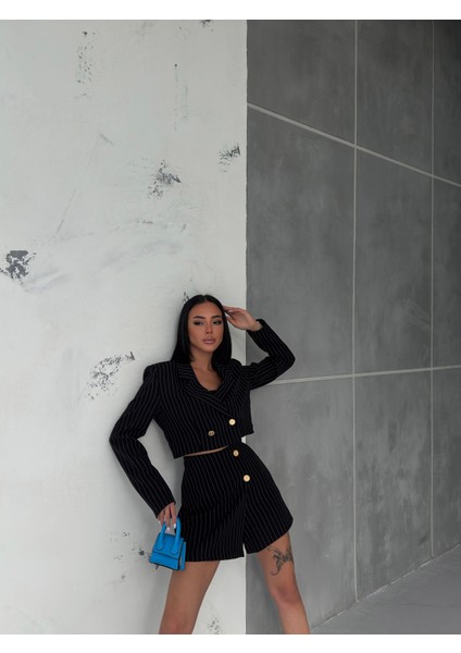 Kadın Çizgili Crop Ceket Şort Etek Takım fiyatları