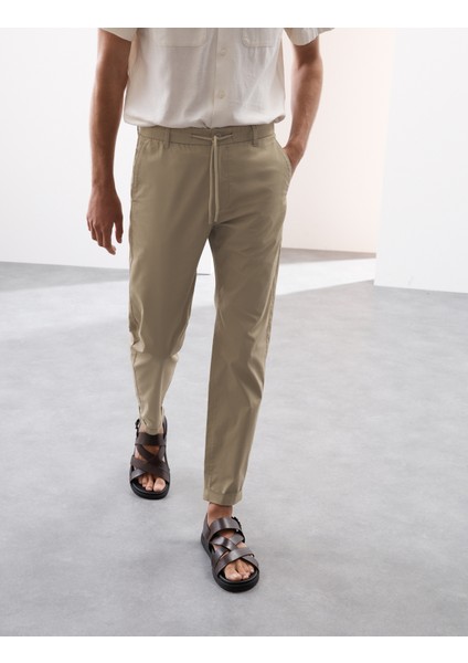 Lightweight Tapered Fit Lastikli Bel Pantolon fırsatları