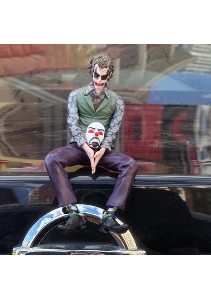 Joker Figür Araba Torpido Aksesuarı Oturan Maskeli Joker Model Ev Dekorasyon Oyuncak Hediyelik Eşya indirimleri