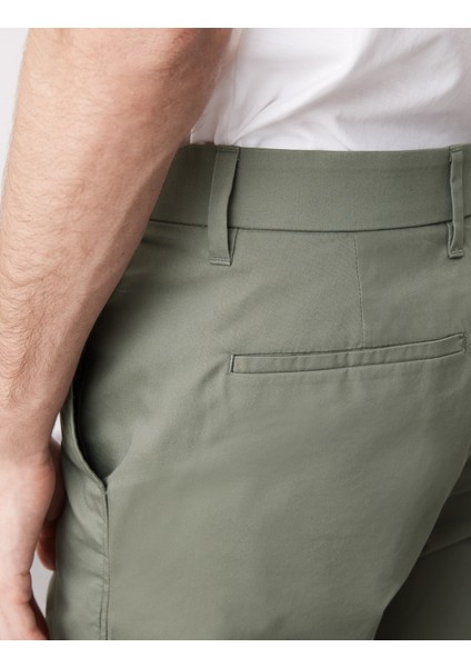 Regular Fit Süper Lightweight Chino fırsatları