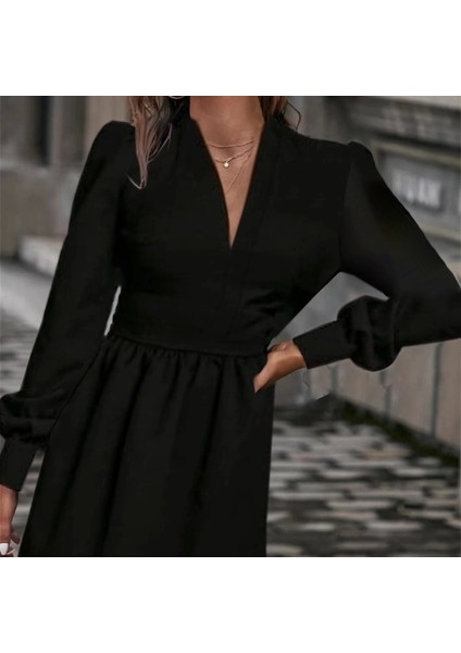 Kadın Uzun Kollu V Yaka Belden Hafif Pileli Scuba Krep Mini Boy Elbise