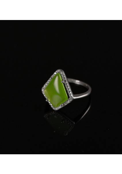 Doğal Kanada Neçit (Nephrite) Yeşim Taşlı 925 Ayar Gümüş Kadın Yüzük, Parmağa Göre Ayarlanır 3.20 gr fiyatları