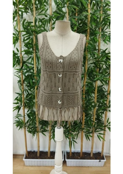 Kadın Yuvarlak Yaka Askılı Önden Düğmeli Püsküllü Triko Bluz