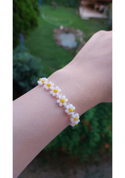 Bloom Serisi – Daisy Shine Boncuklu Çiçek Bileklik