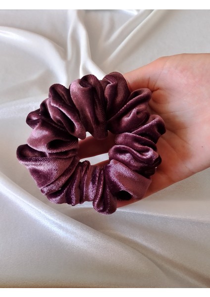Menekşe – Mor Kadife Scrunchie Saç Tokası | Saç Kırmayan Yumuşak Lastik