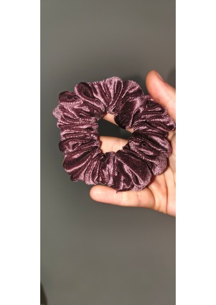 Menekşe – Mor Kadife Scrunchie Saç Tokası | Saç Kırmayan Yumuşak Lastik modelleri