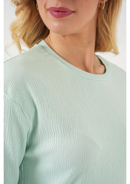Kadın BDART Dokulu Uzun Kol Yaka Tişört Nane Yeşili fırsatları