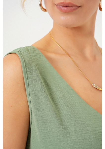 Kadın BDART Dokulu V Yaka Kolsuz Bluz Green indirimleri