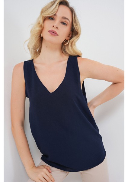 Kadın BDART Dokulu V Yaka Kolsuz Bluz Blue