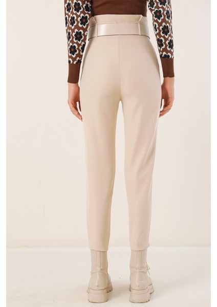 Kadın BDART Fiyonk Detaylı, Bilek Uzunluğunda Düz Pantolon Krem Doğal indirimleri