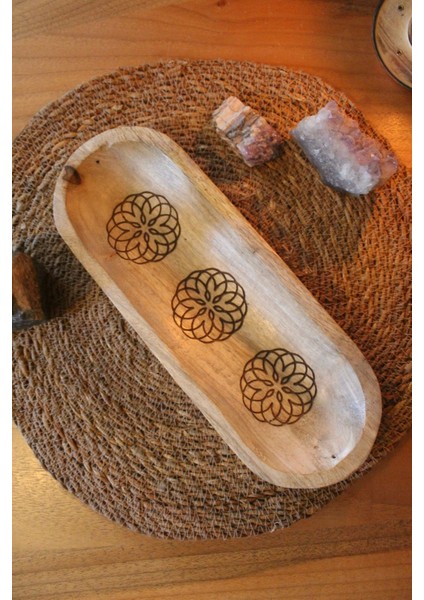 Lotus Tasarımlı Oval Geniş Çubuk Tütsülük