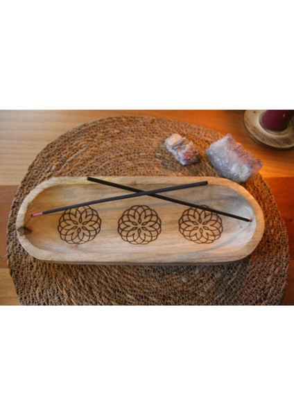 Lotus Tasarımlı Oval Geniş Çubuk Tütsülük modelleri