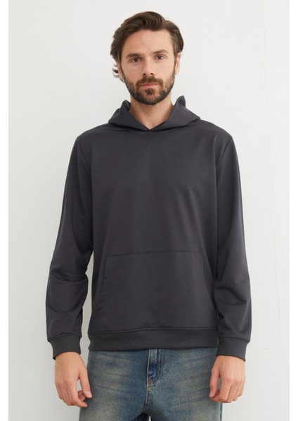 Kapüşonlu Kanguru Cepli Sweatshirt