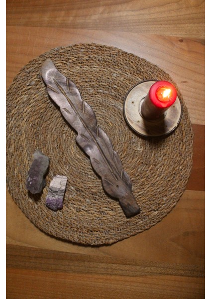 Yaprak Tasarımlı Tütsülük