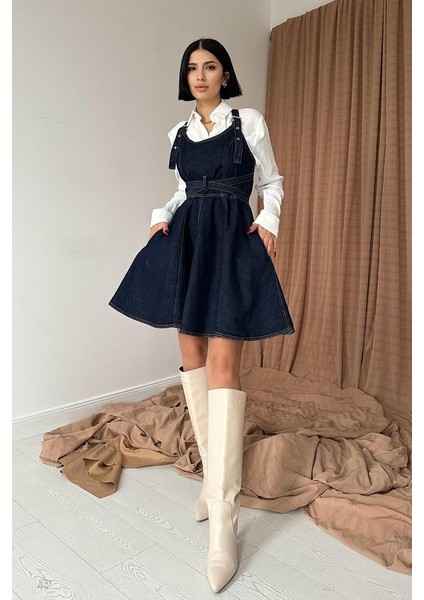 Kemer Detaylı Askılı Kloş Denim Elbise