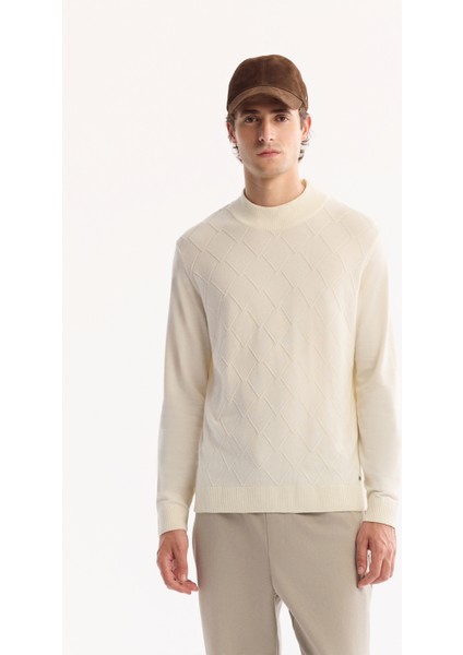 Erkek Ekru Bisiklet Yaka Soft Touch Dokulu Triko Regular Fit Kazak A52Y5028