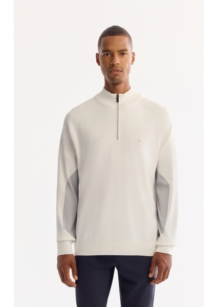 Erkek Ekru Dik Yaka Fermuarlı Rayon Tüylenmeyen Triko Regular Fit Kazak A52Y5020