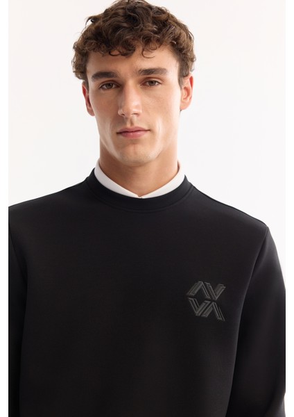 Erkek Siyah Bisiklet Yaka Pamuklu Bi-Stretch Basic Regular Fit Sweatshirt A52Y1328 fiyatları