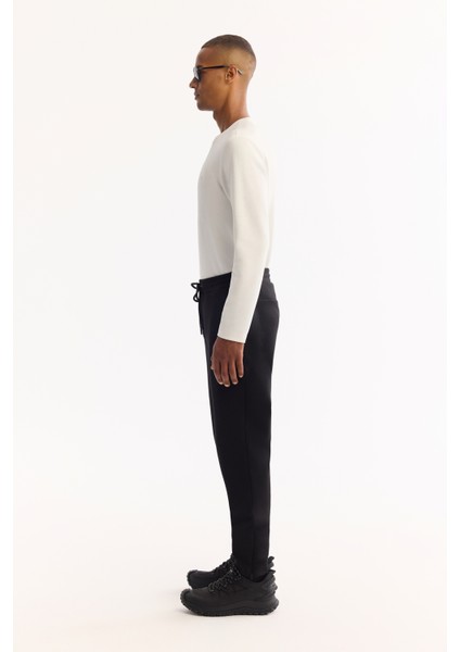 Erkek Siyah Beli Lastikli Bağcılklı Bi-Stretch Regular Fit Eşofman Altı A52Y3403 fiyatları
